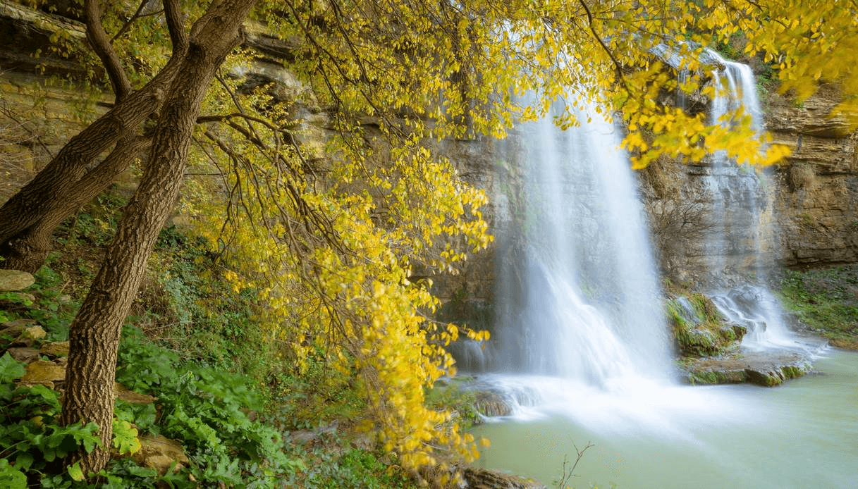 Cascata delle Due Rocche